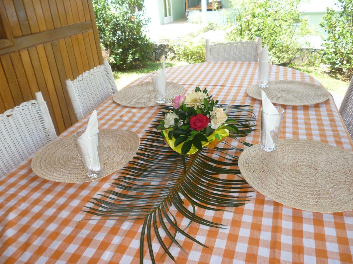 Chez Clenya Guesthouse La Ferme Exterior foto